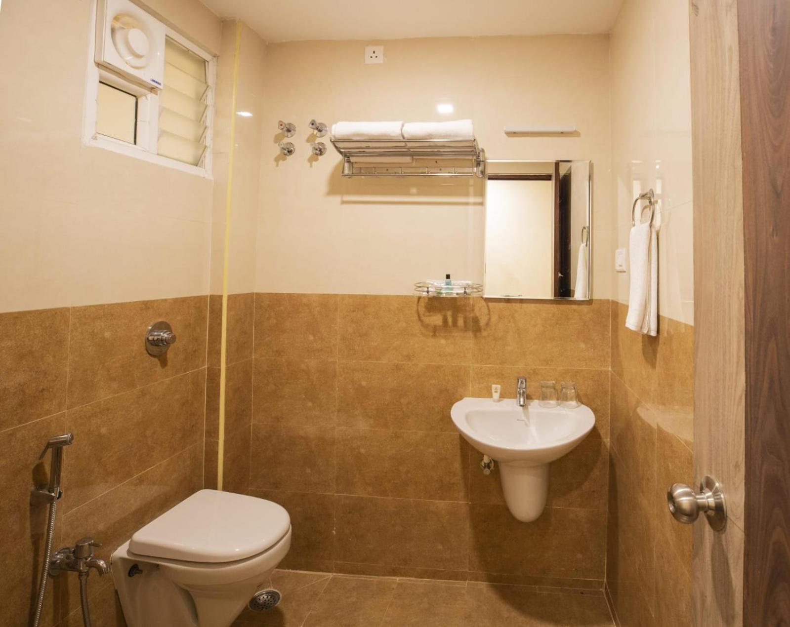 Hotel Ramtel Inn Мадурай Екстериор снимка